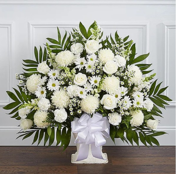 WHITE SYMPATHY BASKET
$99.99